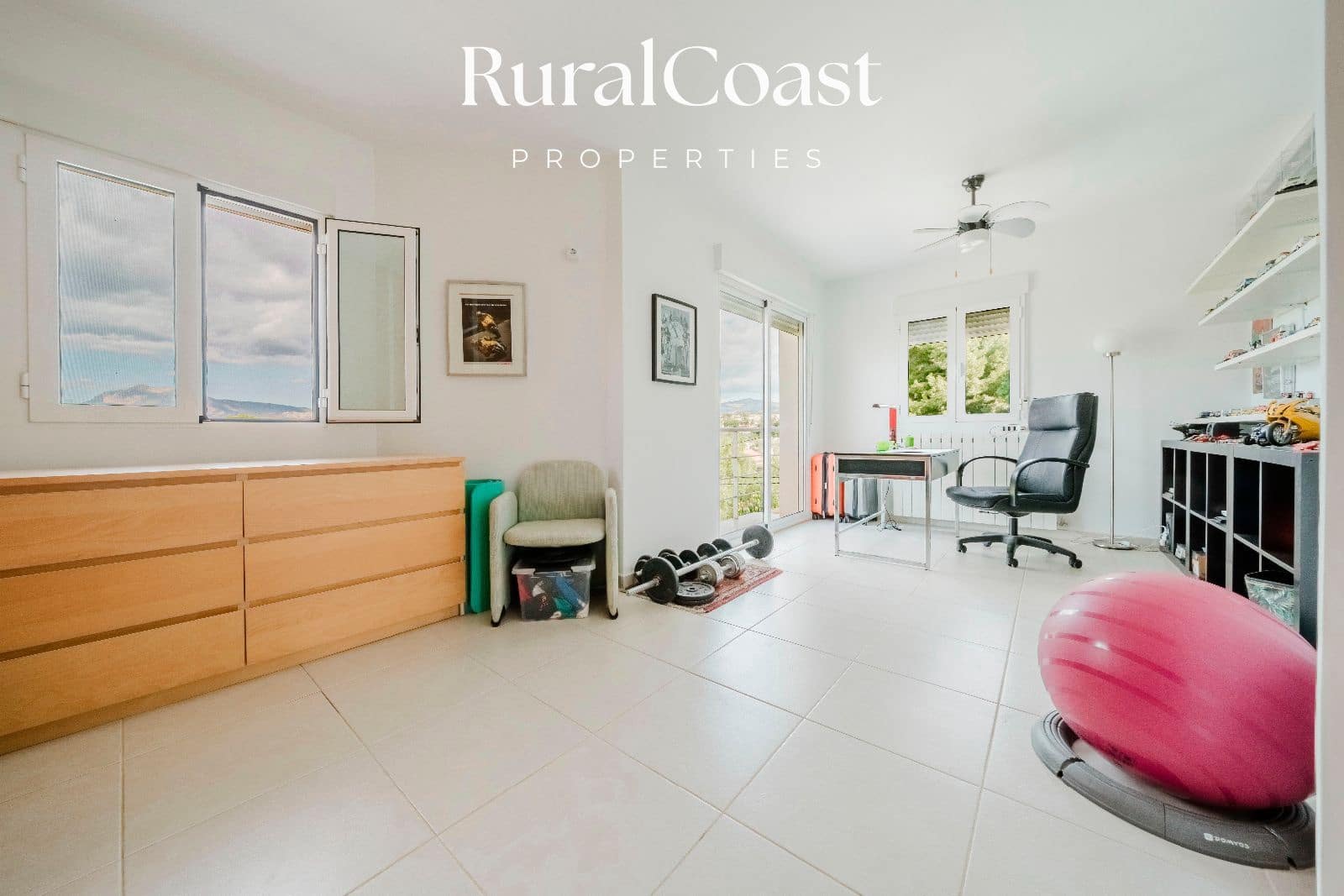 4 soveværelse Villa til salg i Bonalba med garage - € 459.000 (Ref: 8912427)