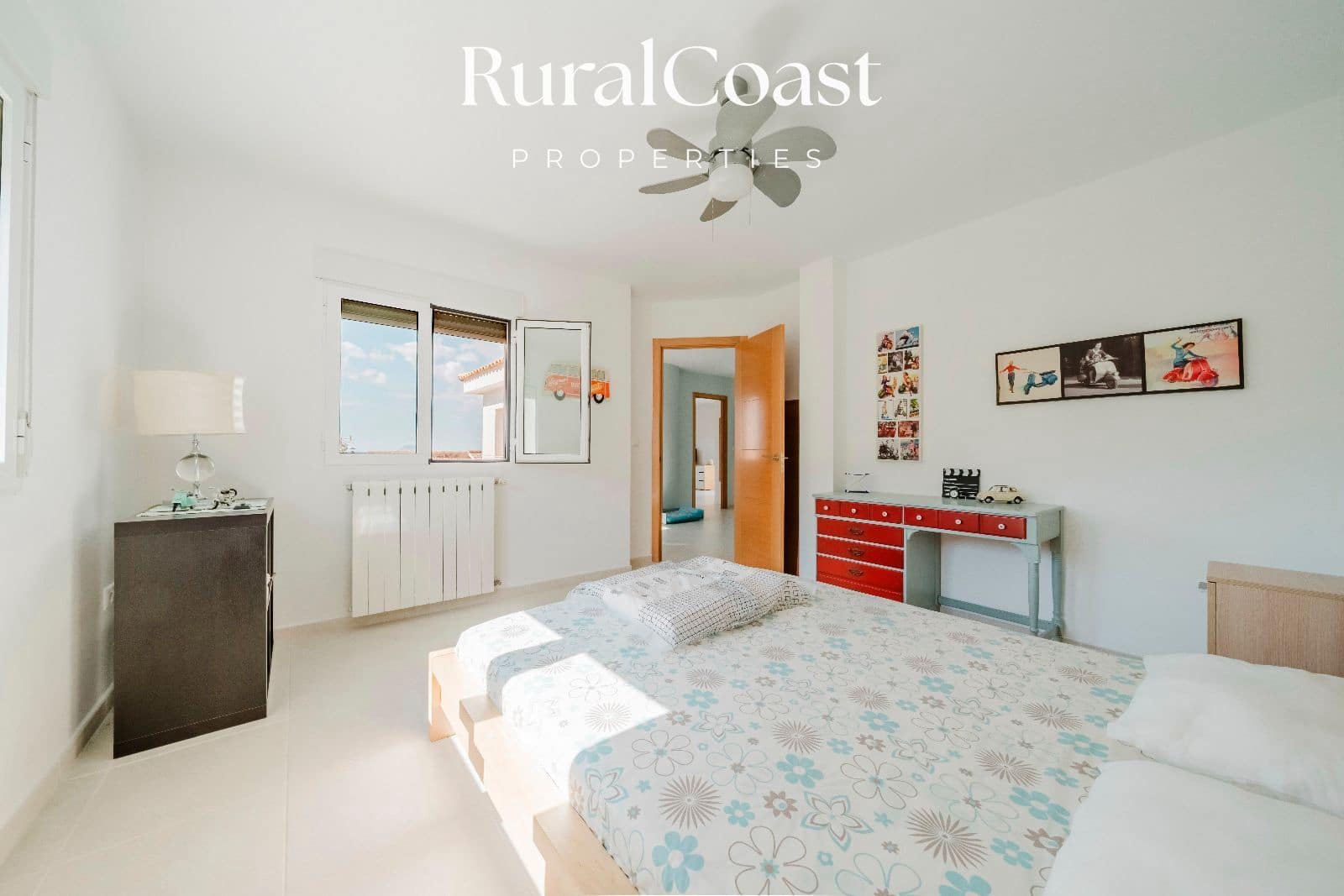 4 soveværelse Villa til salg i Bonalba med garage - € 459.000 (Ref: 8912427)