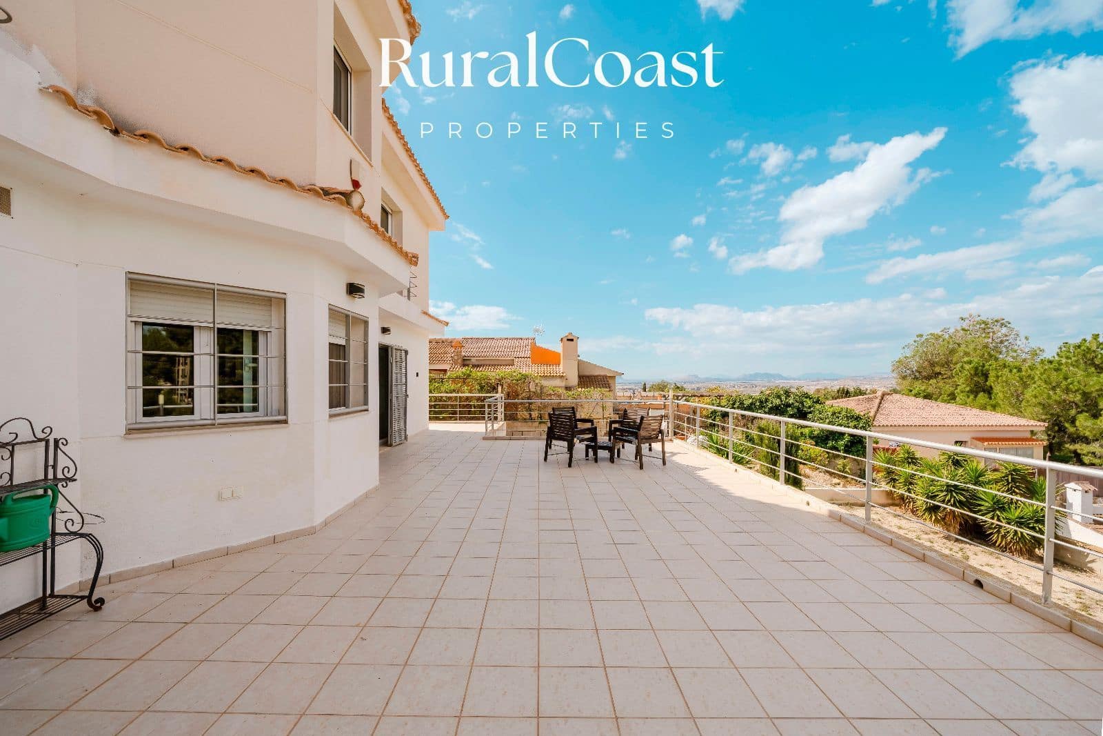 4 soveværelse Villa til salg i Bonalba med garage - € 459.000 (Ref: 8912427)