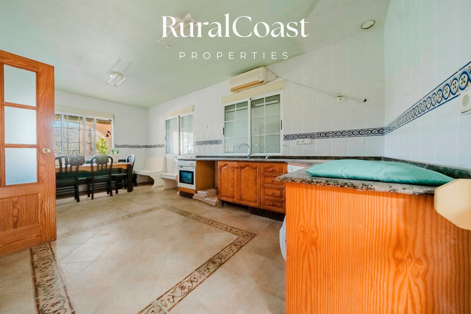 5 soverom Villa til salgs i Jijona / Xixona med svømmebasseng - € 420 000 (Ref: 8931690)