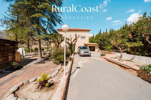 5 bedroom Villa for sale in Jijona / Xixona with pool - € 420,000 (Ref: 8931690)