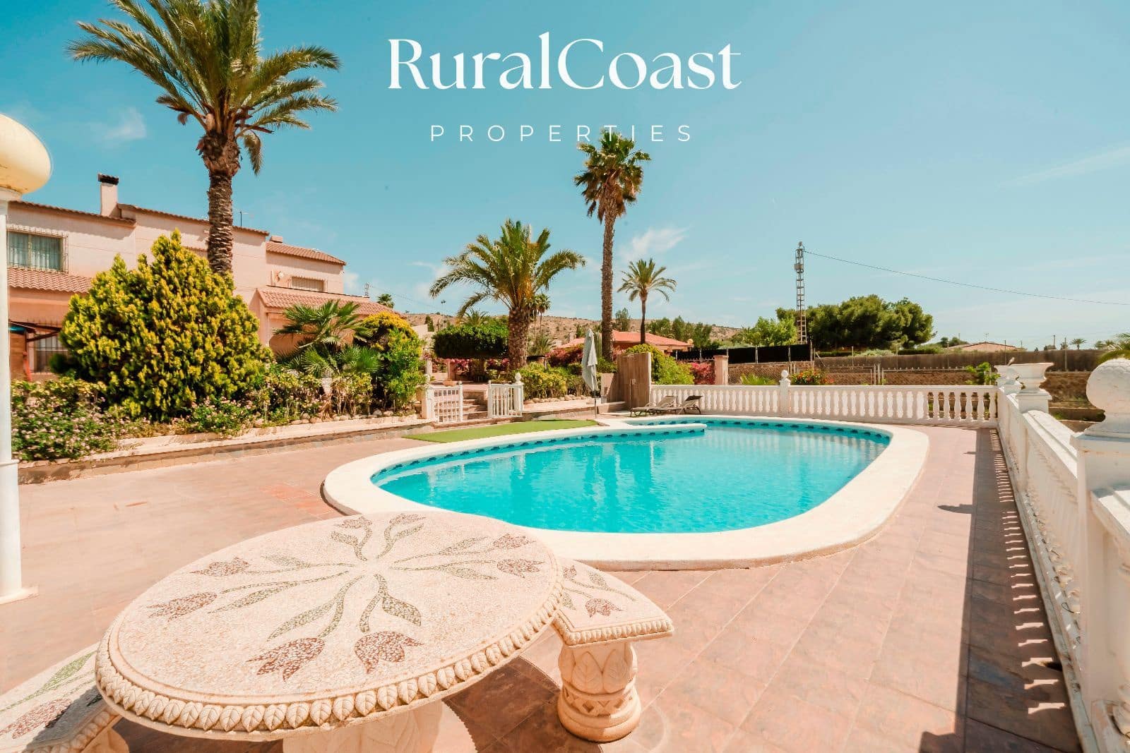 5 soveværelse Villa til salg i Elche / Elx med swimmingpool garage - € 492.000 (Ref: 9006543)