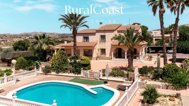 5 soveværelse Villa til salg i Jubalcoy / Jubalcoi, Elche / Elx med swimmingpool garage - € 492.000 (Ref: 9006543)