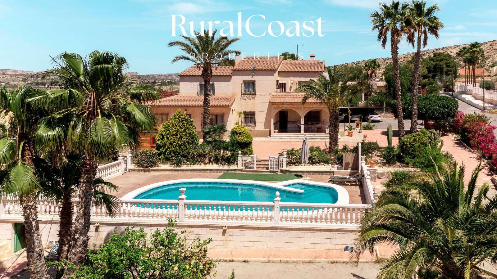 5 soveværelse Villa til salg i Elche / Elx med swimmingpool garage - € 492.000 (Ref: 9006543)