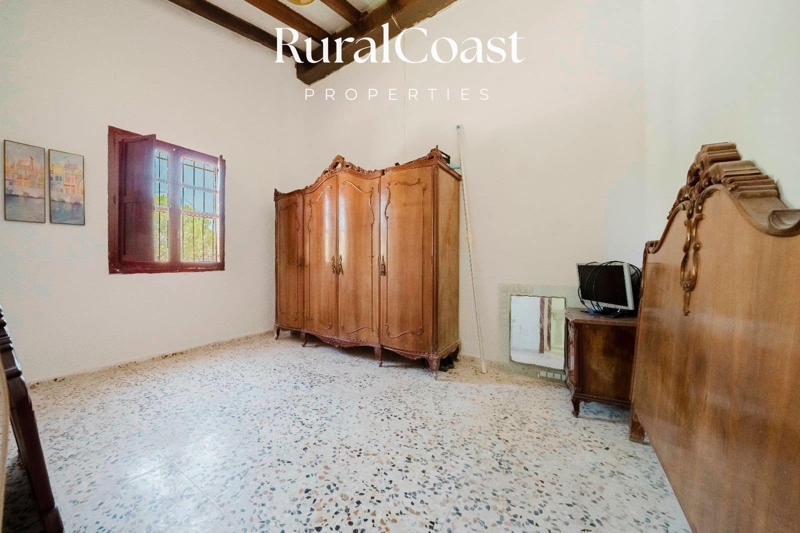 2 bedroom Villa for sale in El Campello with garage - € 210,000 (Ref: 9026151)