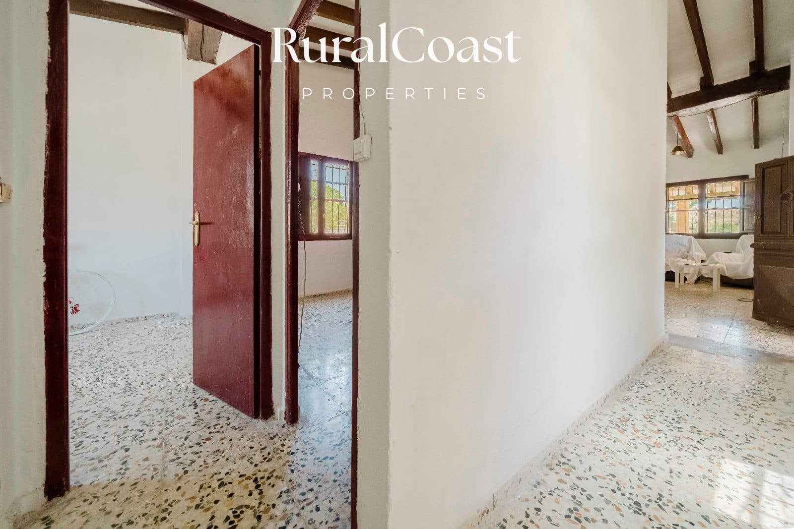 2 bedroom Villa for sale in El Campello with garage - € 210,000 (Ref: 9026151)