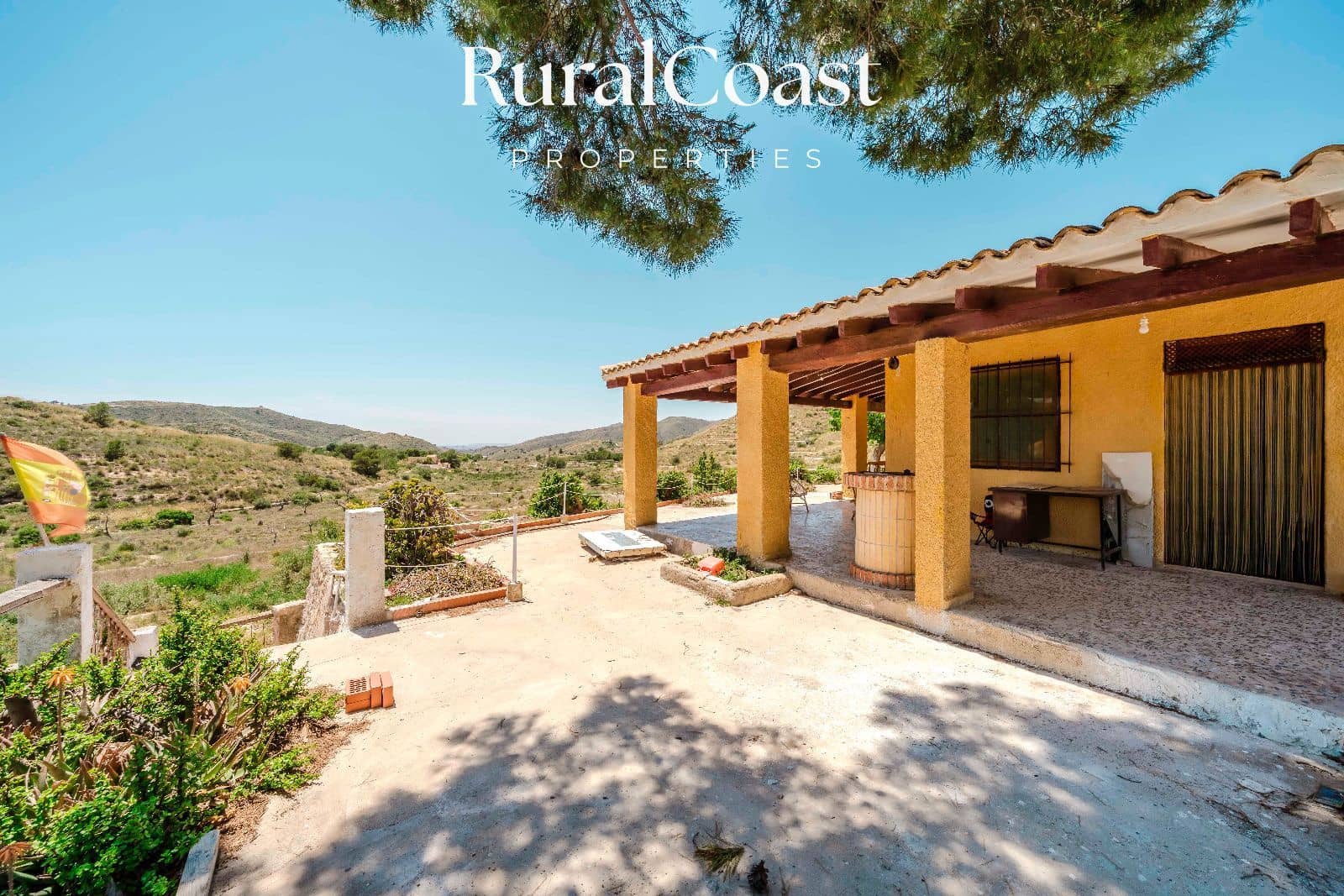 2 bedroom Villa for sale in El Campello with garage - € 210,000 (Ref: 9026151)