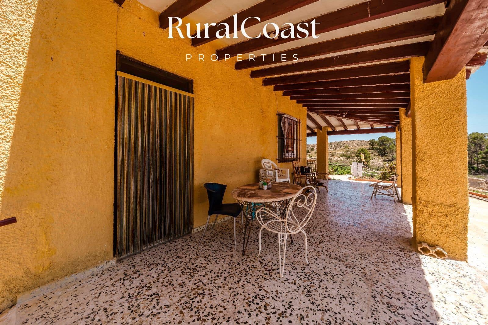 2 bedroom Villa for sale in El Campello with garage - € 210,000 (Ref: 9026151)