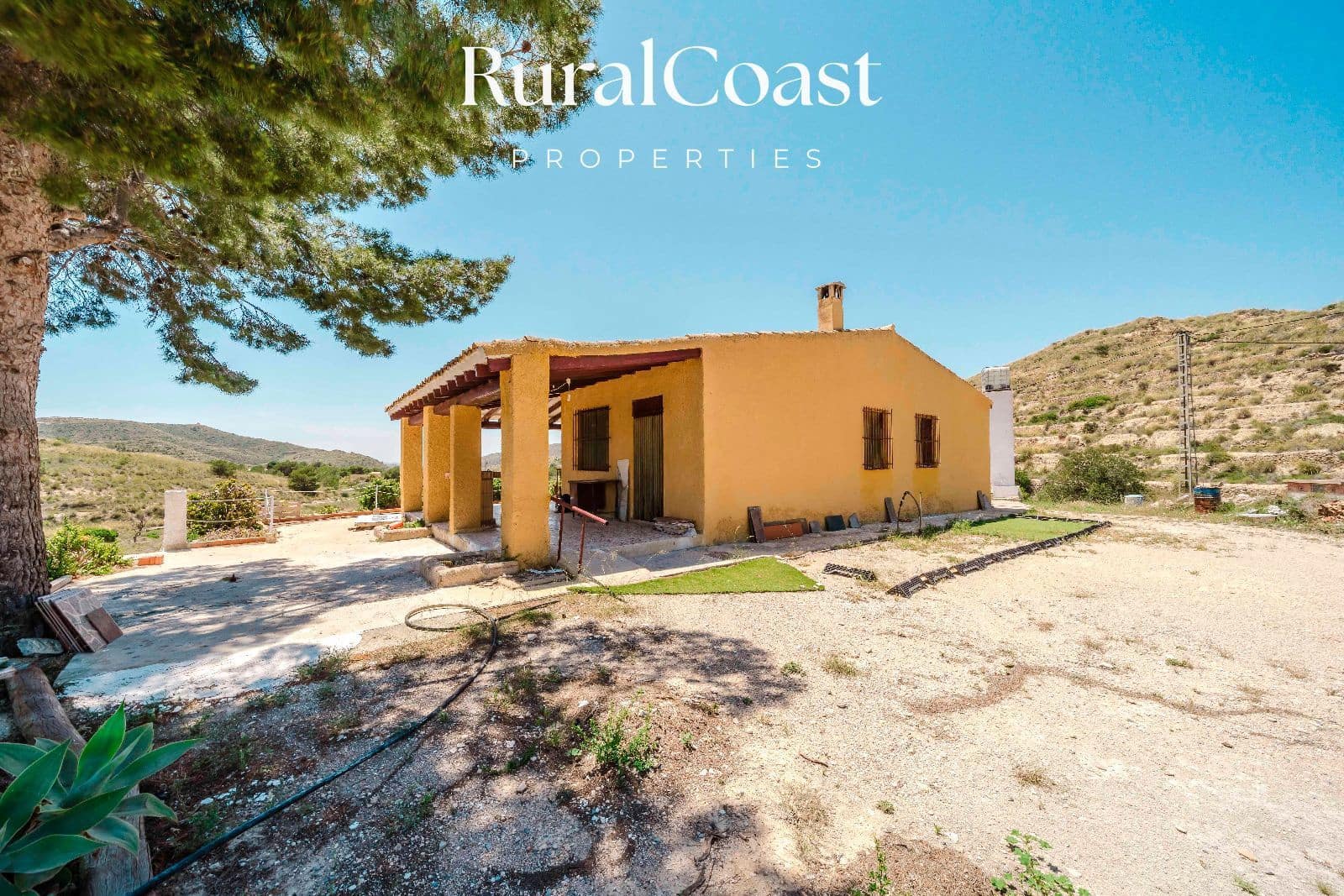 2 bedroom Villa for sale in El Campello with garage - € 210,000 (Ref: 9026151)