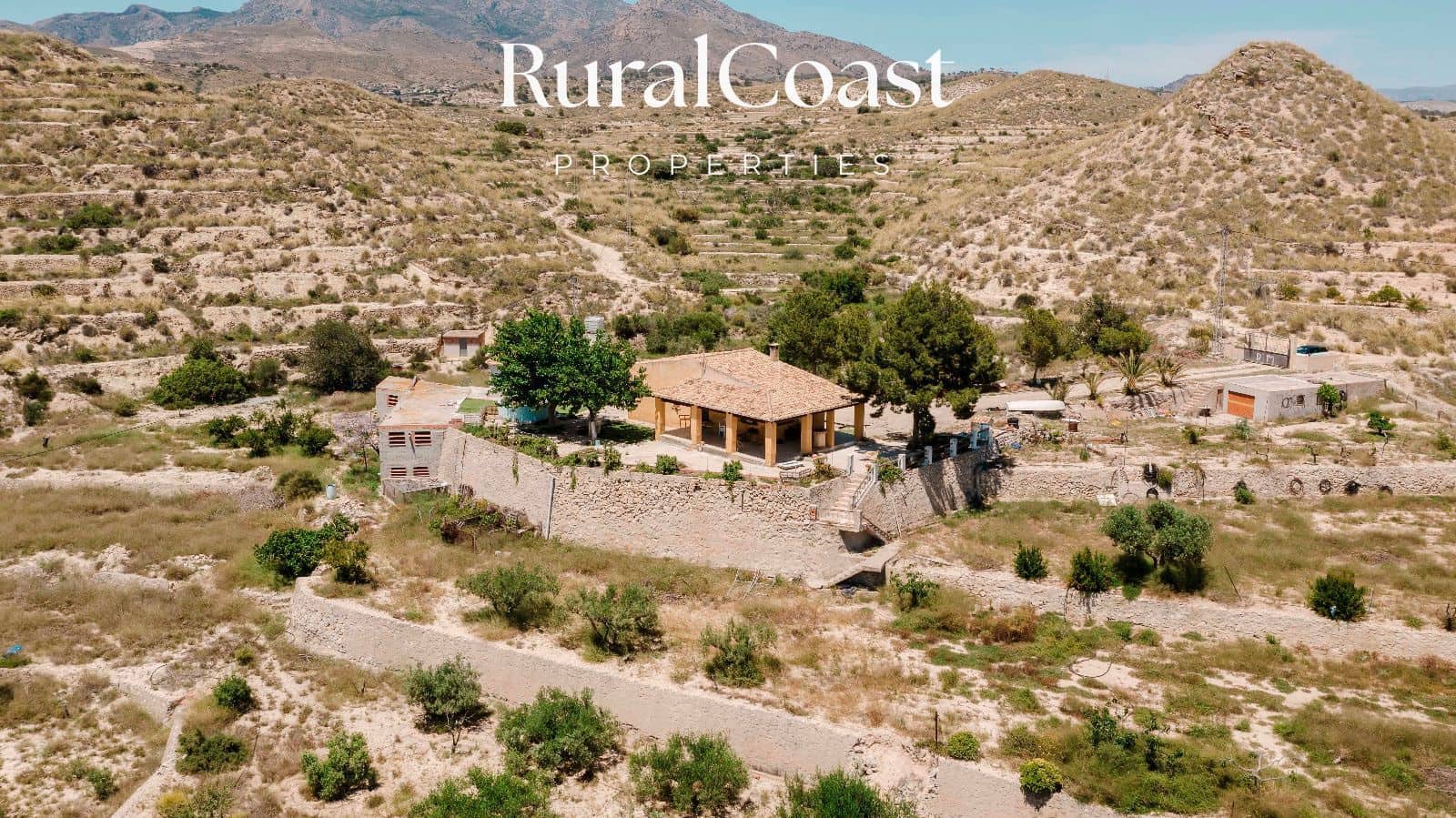 2 bedroom Villa for sale in El Campello with garage - € 210,000 (Ref: 9026151)