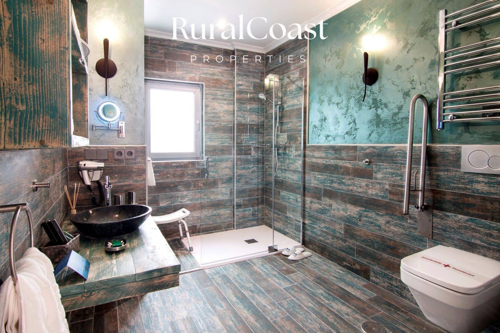 Kommersiell til salgs i Busot med garasje - € 924 000 (Ref: 9035908)