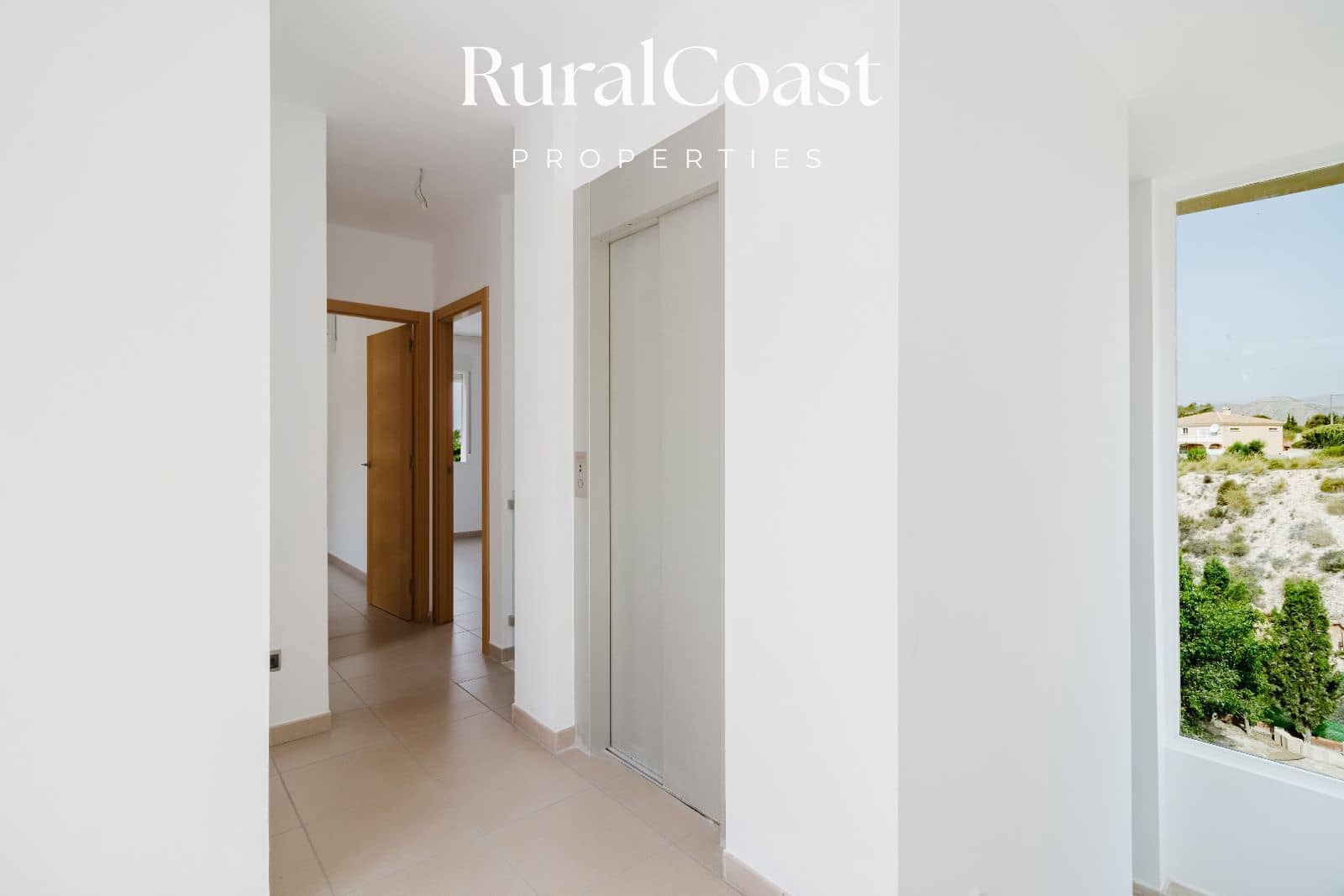 3 slaapkamer Villa te koop in Busot met zwembad - € 360.000 (Ref: 9064462)