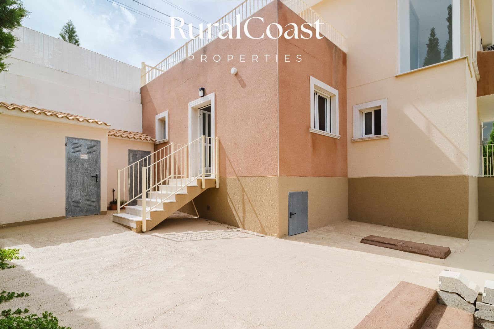 3 slaapkamer Villa te koop in Busot met zwembad - € 360.000 (Ref: 9064462)