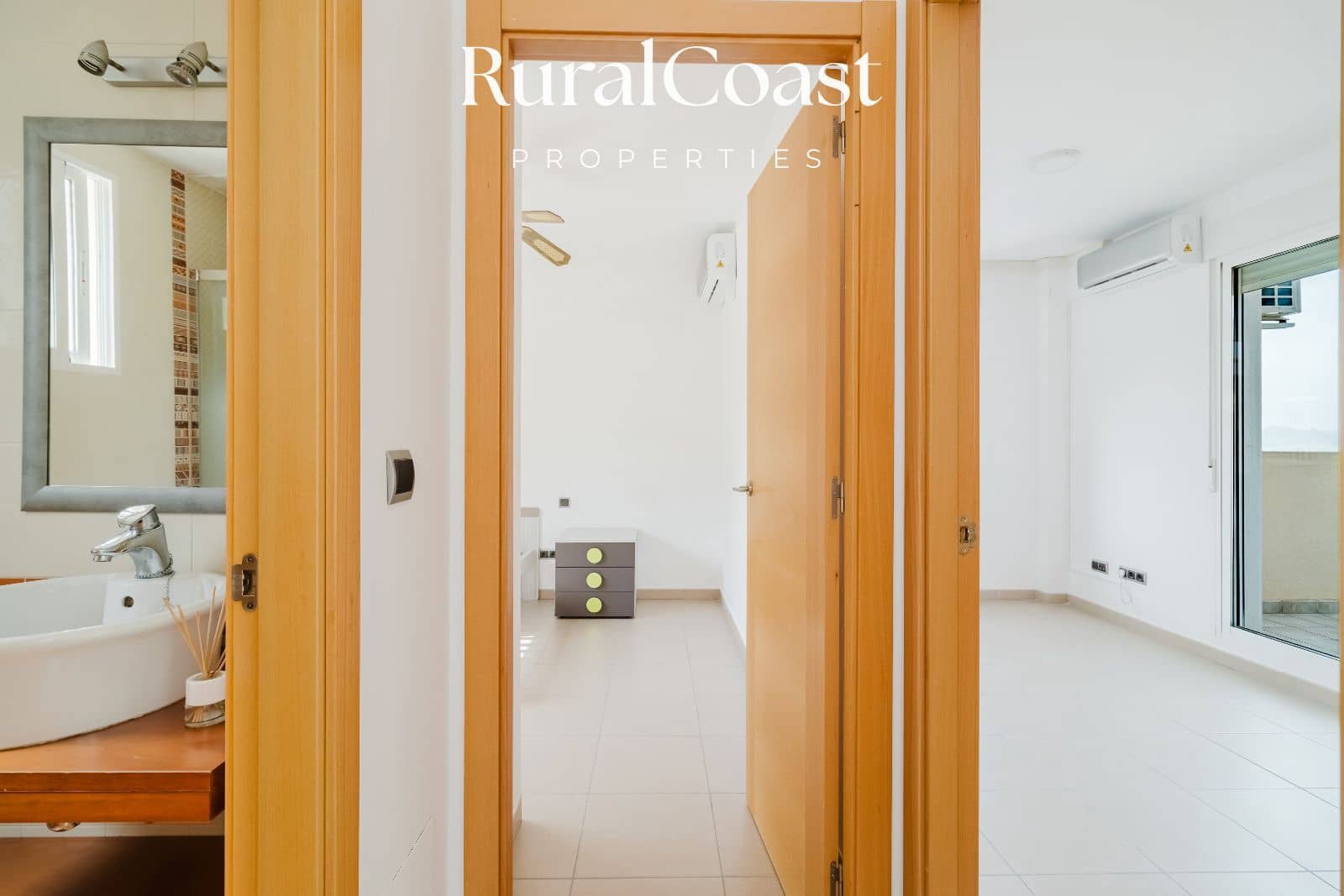 3 slaapkamer Villa te koop in Busot met zwembad - € 360.000 (Ref: 9064462)