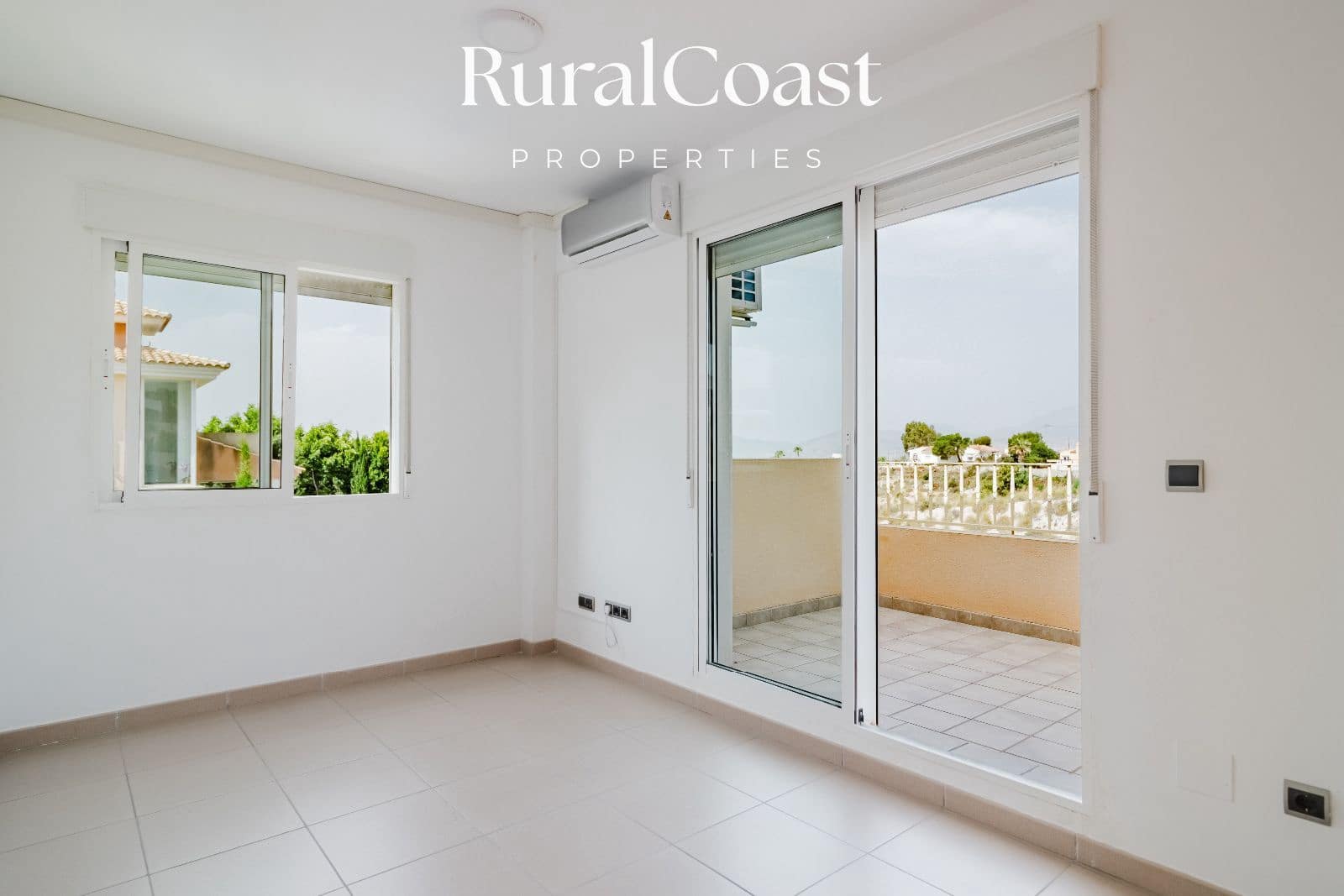 3 slaapkamer Villa te koop in Busot met zwembad - € 360.000 (Ref: 9064462)