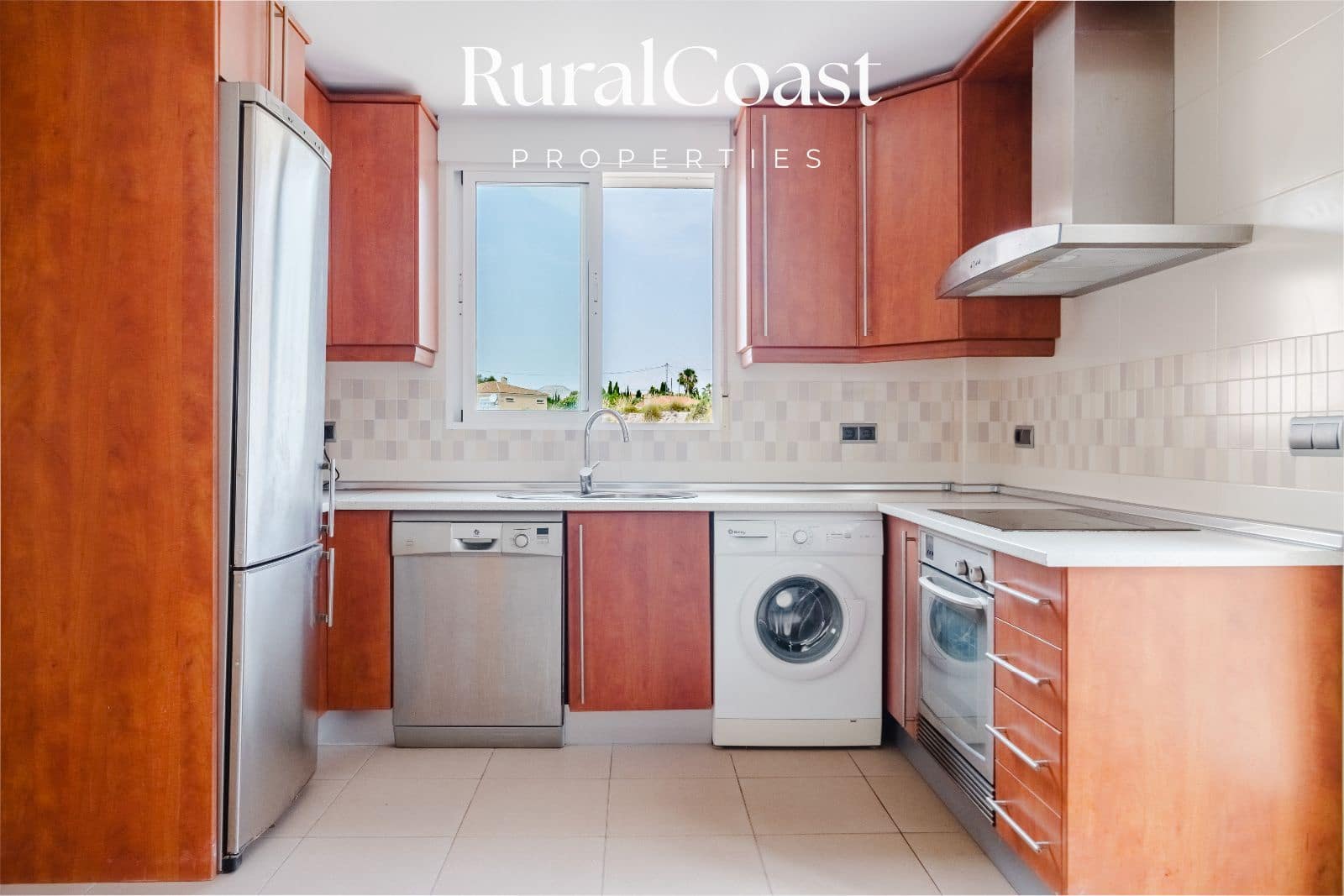 3 slaapkamer Villa te koop in Busot met zwembad - € 360.000 (Ref: 9064462)