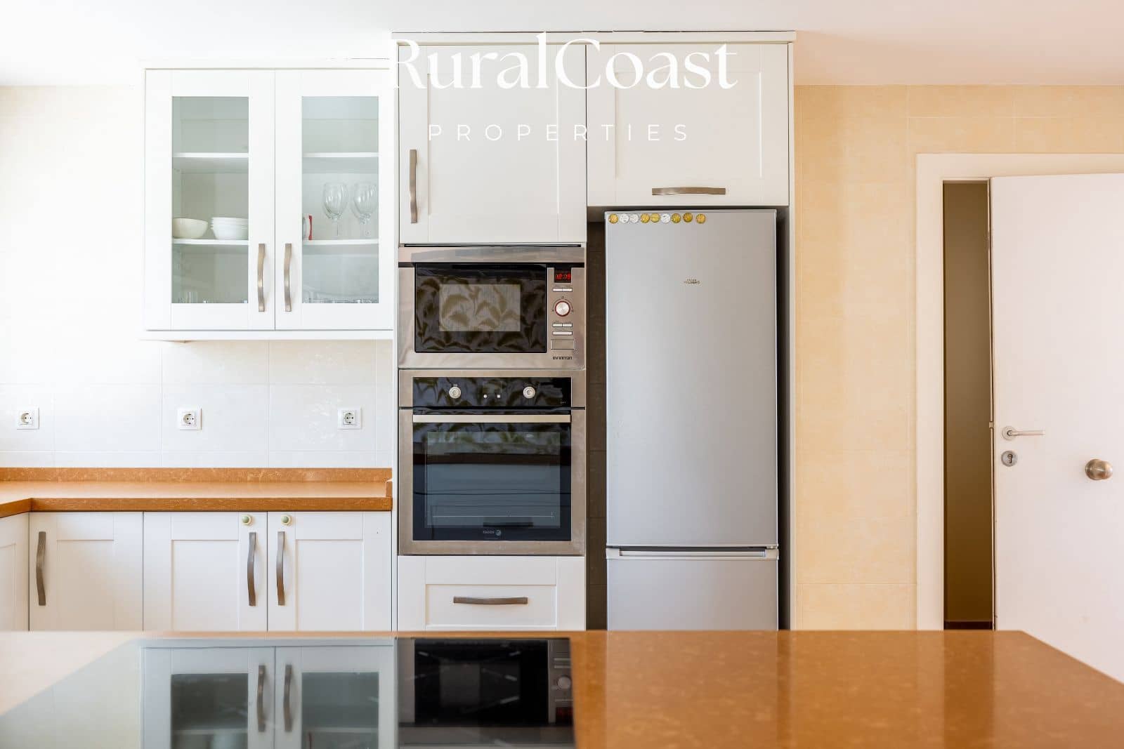 6 soveværelse Villa til salg i Busot med swimmingpool garage - € 629.000 (Ref: 9180630)