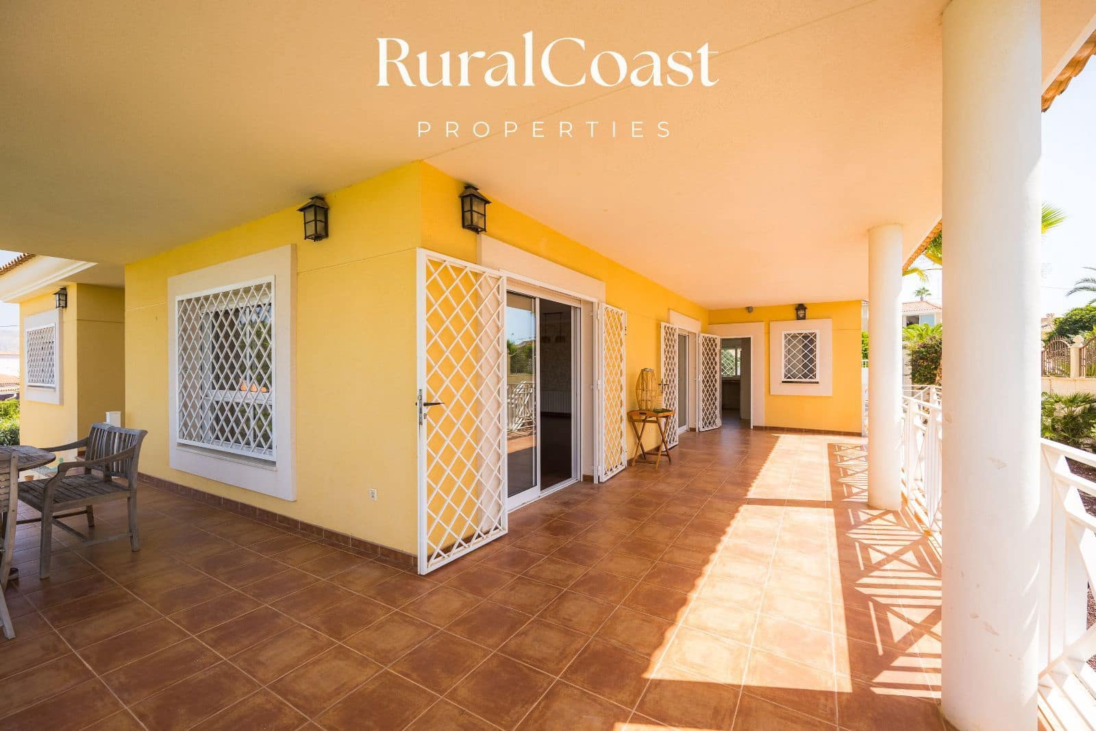 6 soveværelse Villa til salg i Busot med swimmingpool garage - € 629.000 (Ref: 9180630)