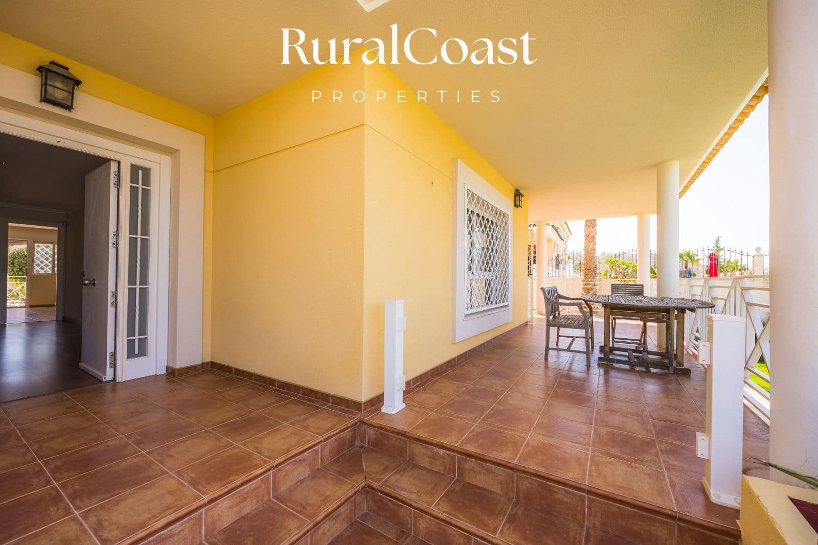 6 soveværelse Villa til salg i Busot med swimmingpool garage - € 629.000 (Ref: 9180630)