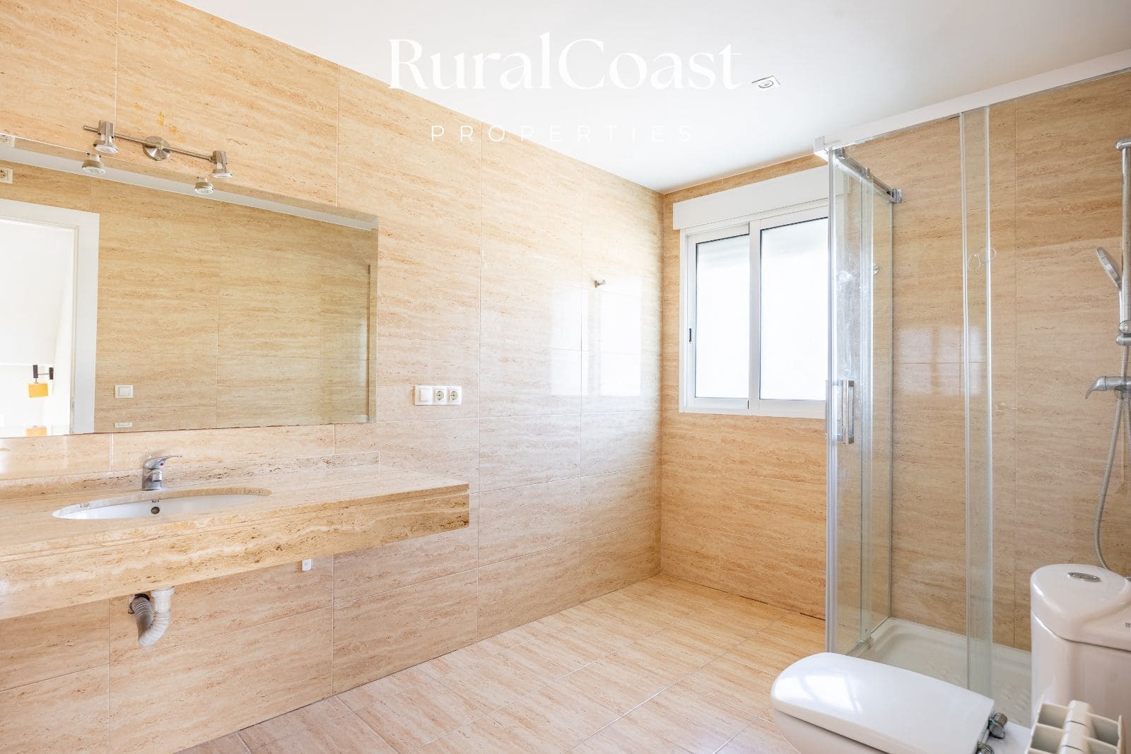 6 soveværelse Villa til salg i Busot med swimmingpool garage - € 629.000 (Ref: 9180630)