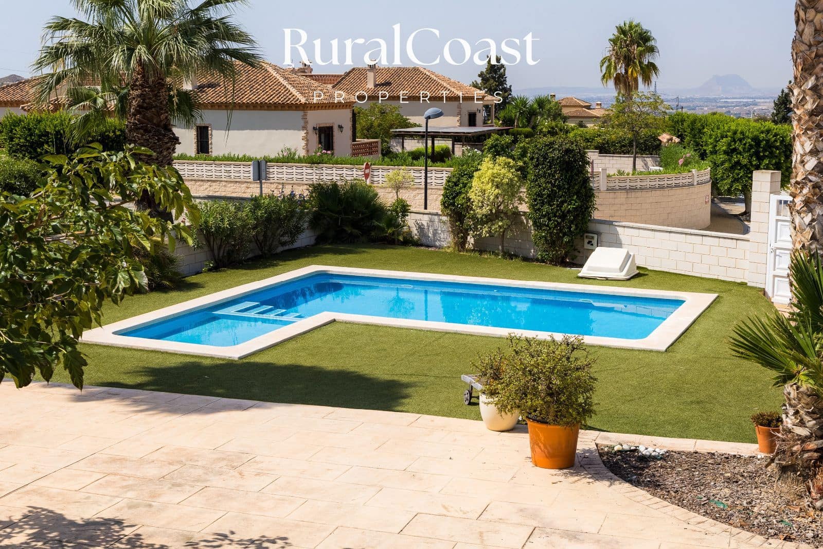 6 soveværelse Villa til salg i Busot med swimmingpool garage - € 629.000 (Ref: 9180630)