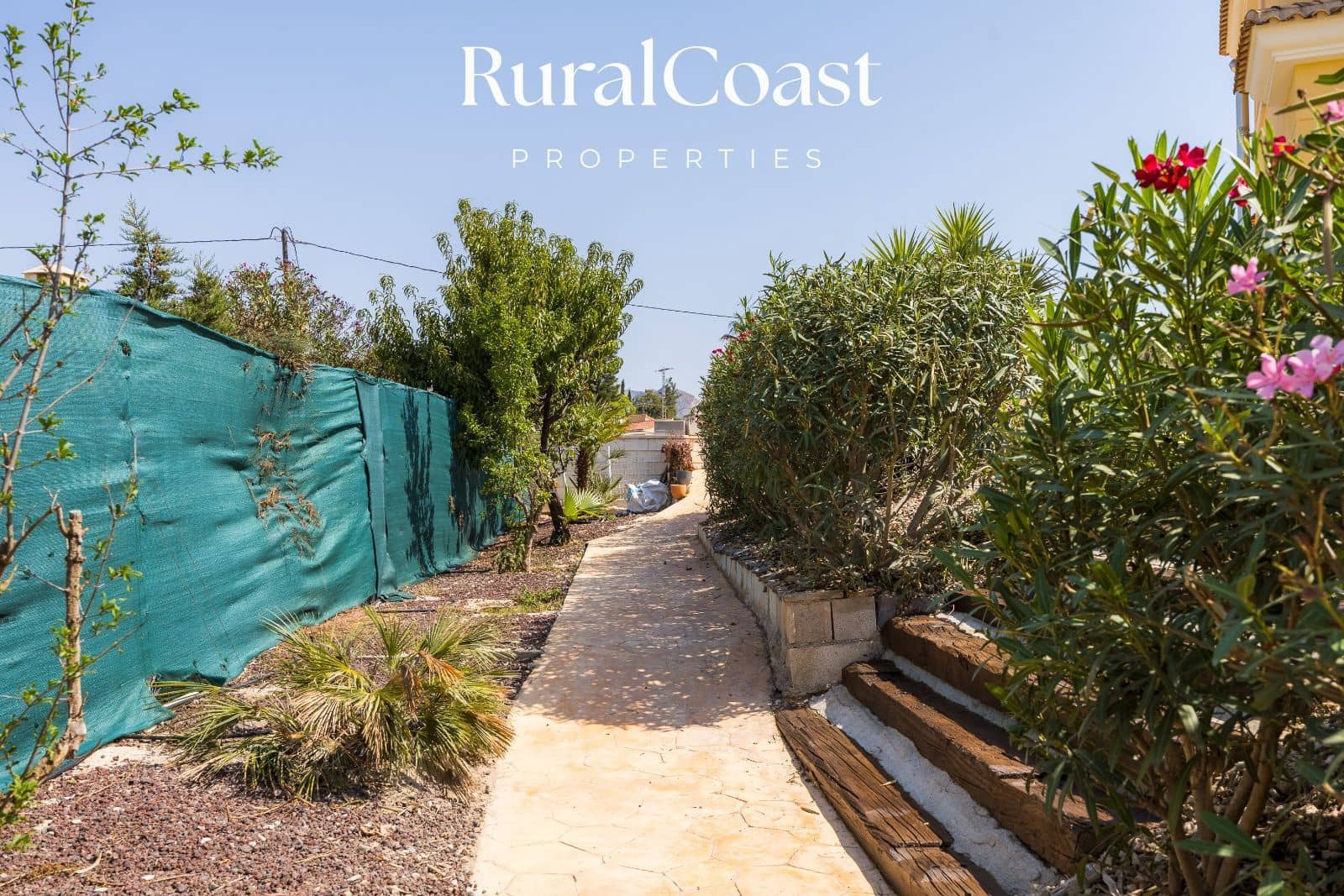 6 soveværelse Villa til salg i Busot med swimmingpool garage - € 629.000 (Ref: 9180630)