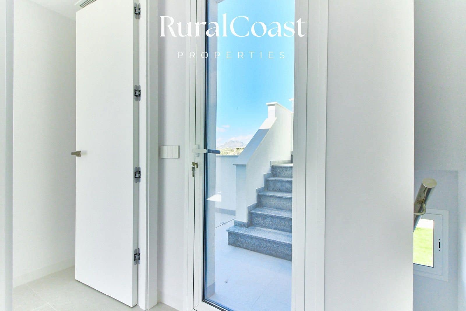 3 slaapkamer Villa te koop in Muchamiel / Mutxamel met zwembad garage - € 495.000 (Ref: 9197019)