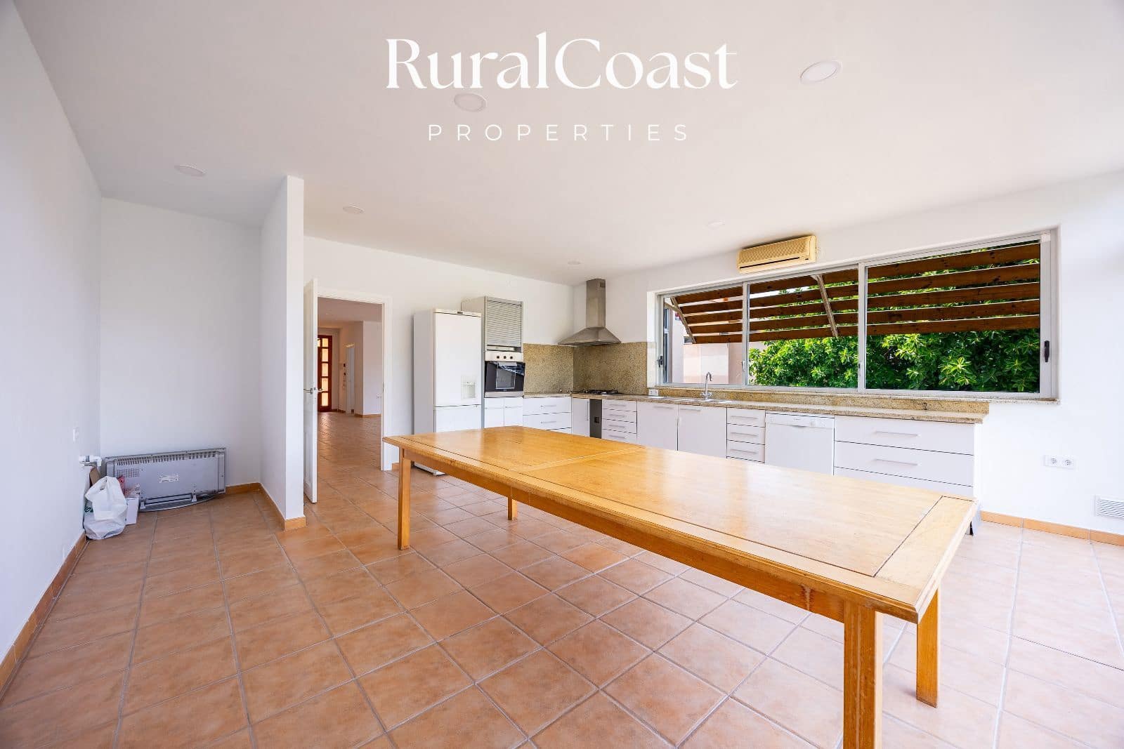 4 soveværelse Villa til salg i Coveta Fuma med swimmingpool garage - € 885.000 (Ref: 9211610)