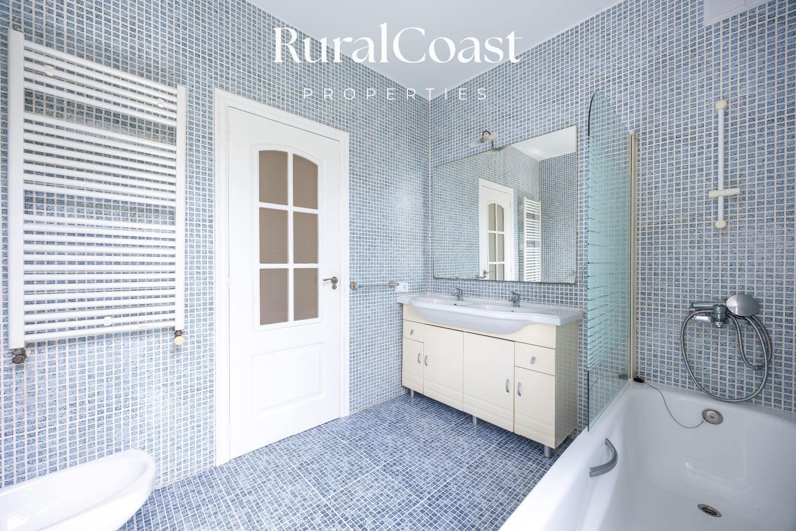 4 soveværelse Villa til salg i Coveta Fuma med swimmingpool garage - € 885.000 (Ref: 9211610)