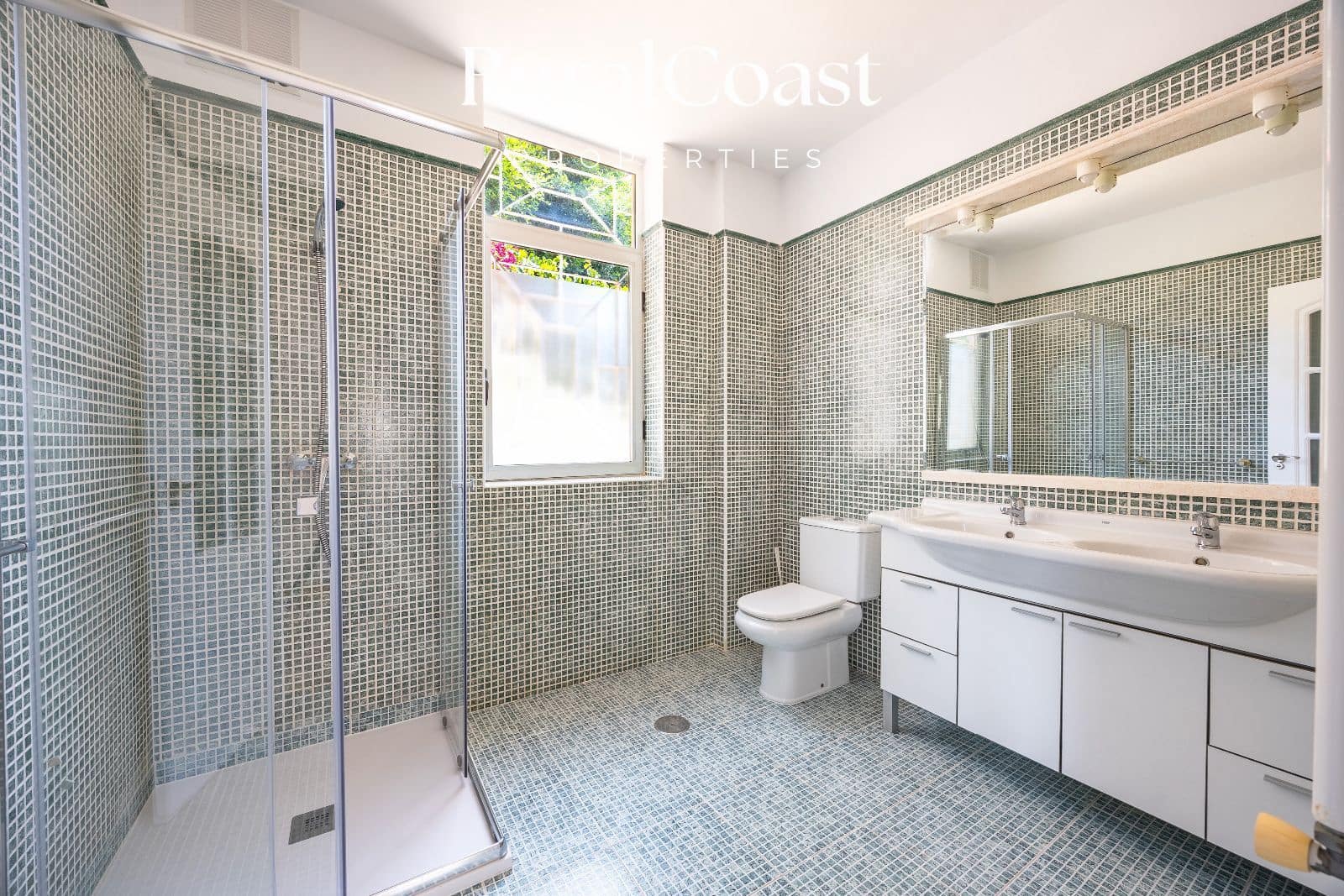 4 soveværelse Villa til salg i Coveta Fuma med swimmingpool garage - € 885.000 (Ref: 9211610)