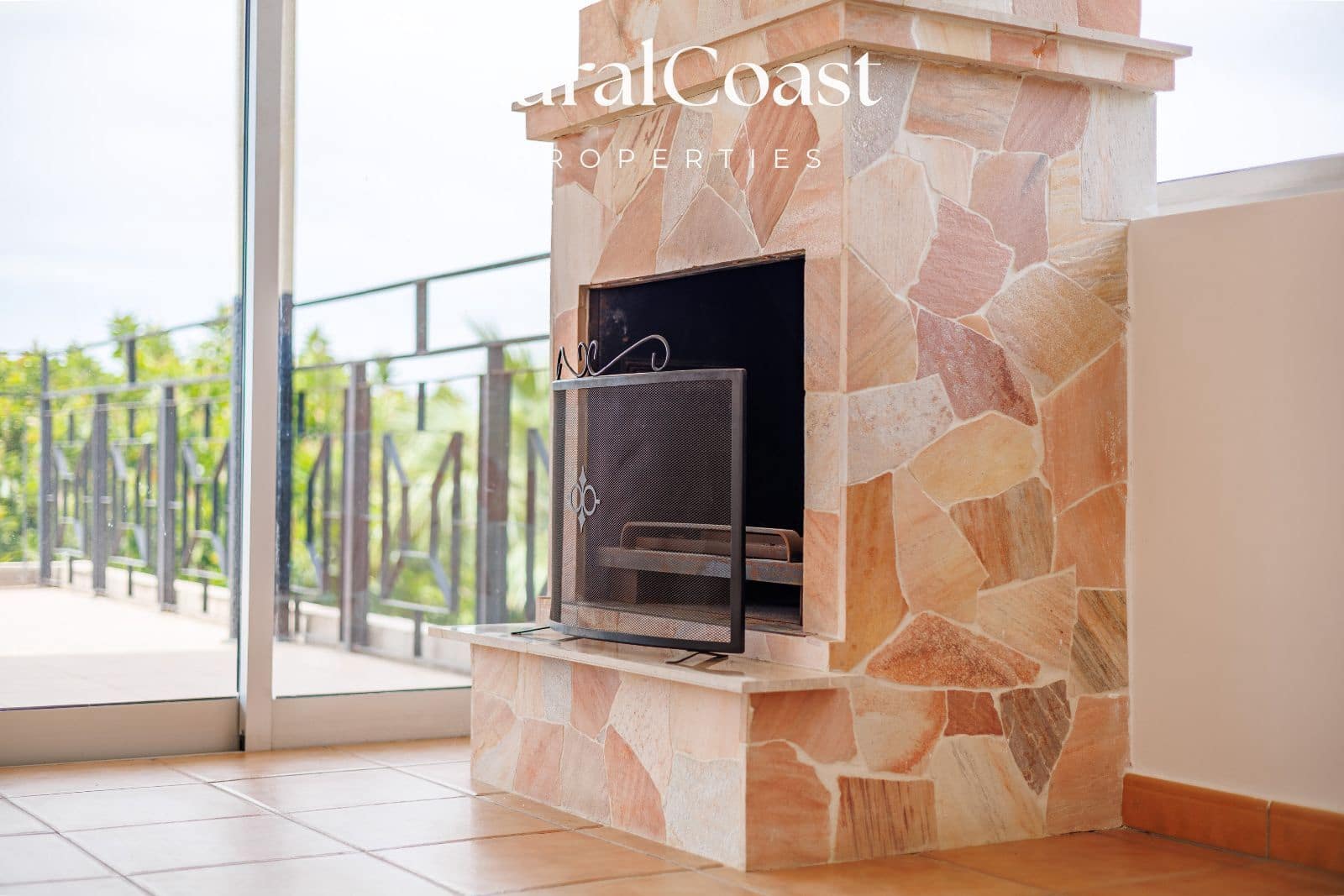 4 soveværelse Villa til salg i Coveta Fuma med swimmingpool garage - € 885.000 (Ref: 9211610)