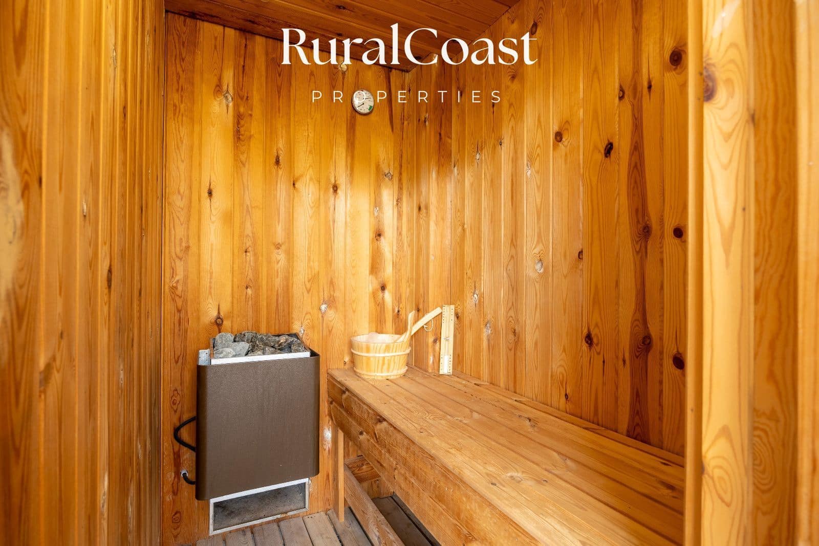 4 soveværelse Villa til salg i Coveta Fuma med swimmingpool garage - € 885.000 (Ref: 9211610)