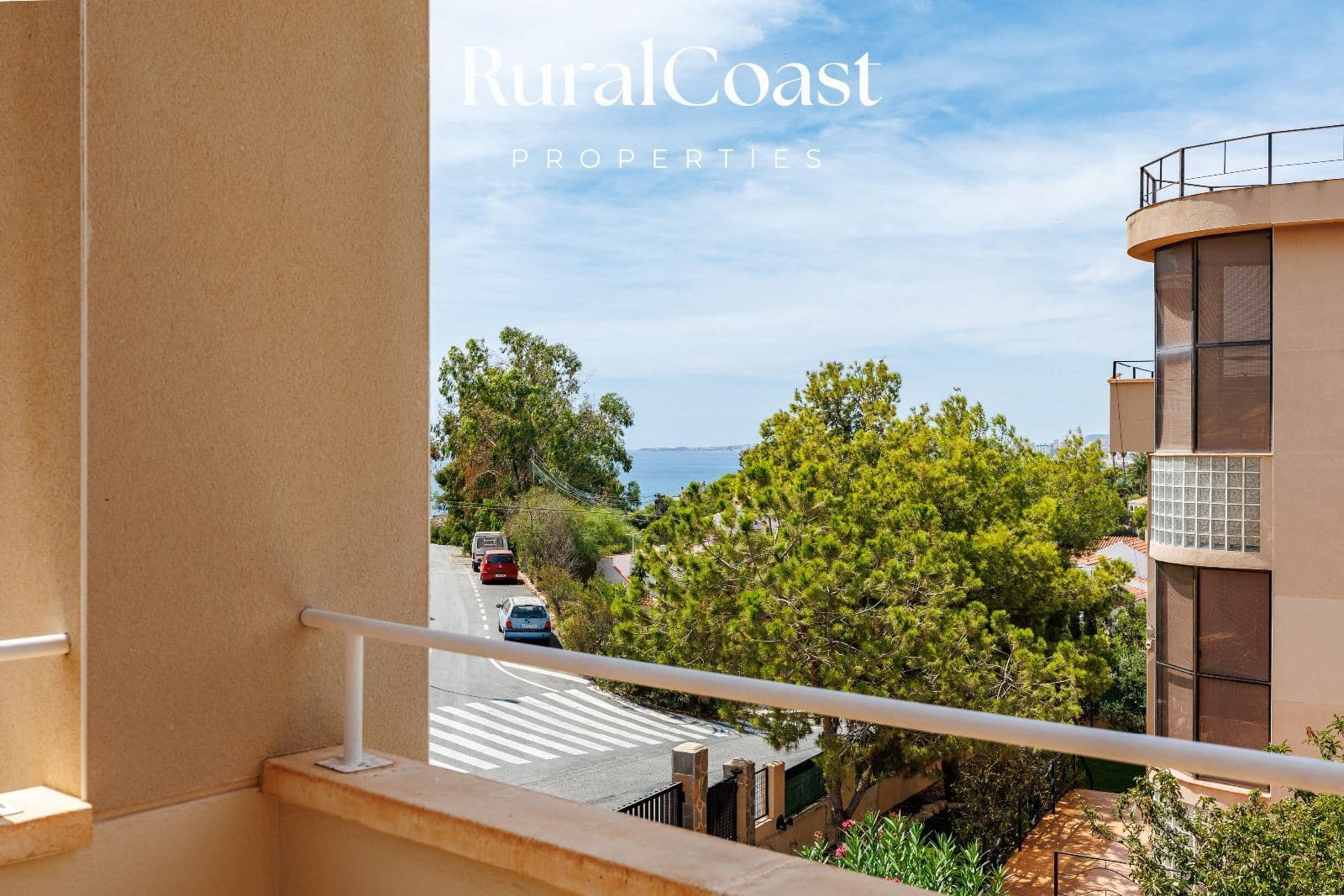 4 soveværelse Villa til salg i Coveta Fuma med swimmingpool garage - € 885.000 (Ref: 9211610)