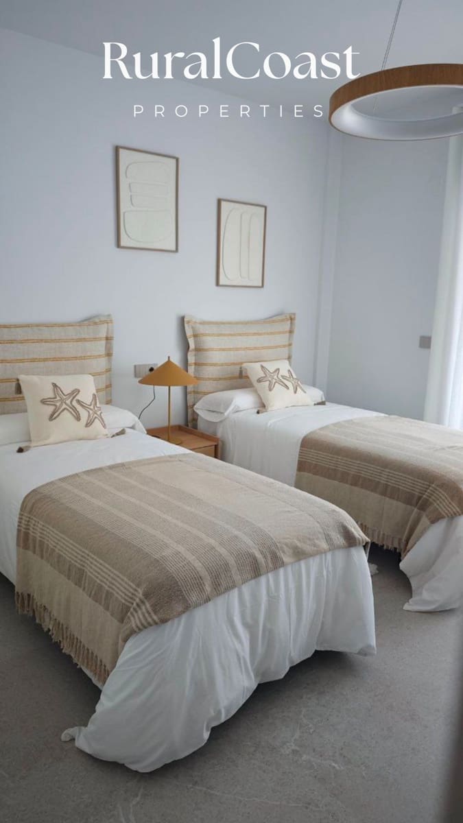 Casa de 3 habitaciones en San Miguel de Salinas en venta - 1.000.000 € (Ref: 9216076)