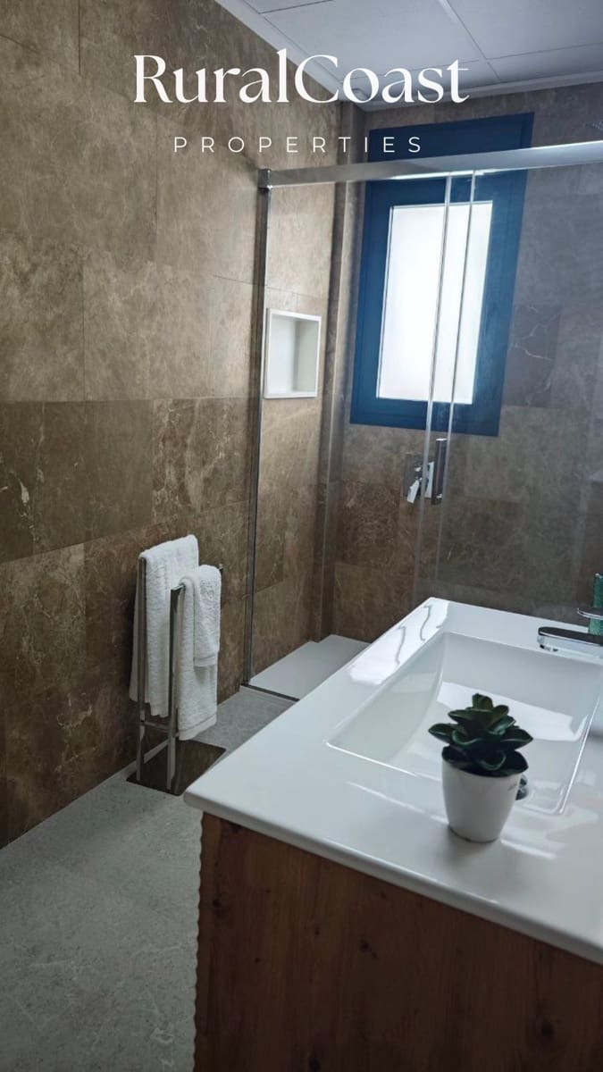 Casa de 3 habitaciones en San Miguel de Salinas en venta - 1.000.000 € (Ref: 9216076)