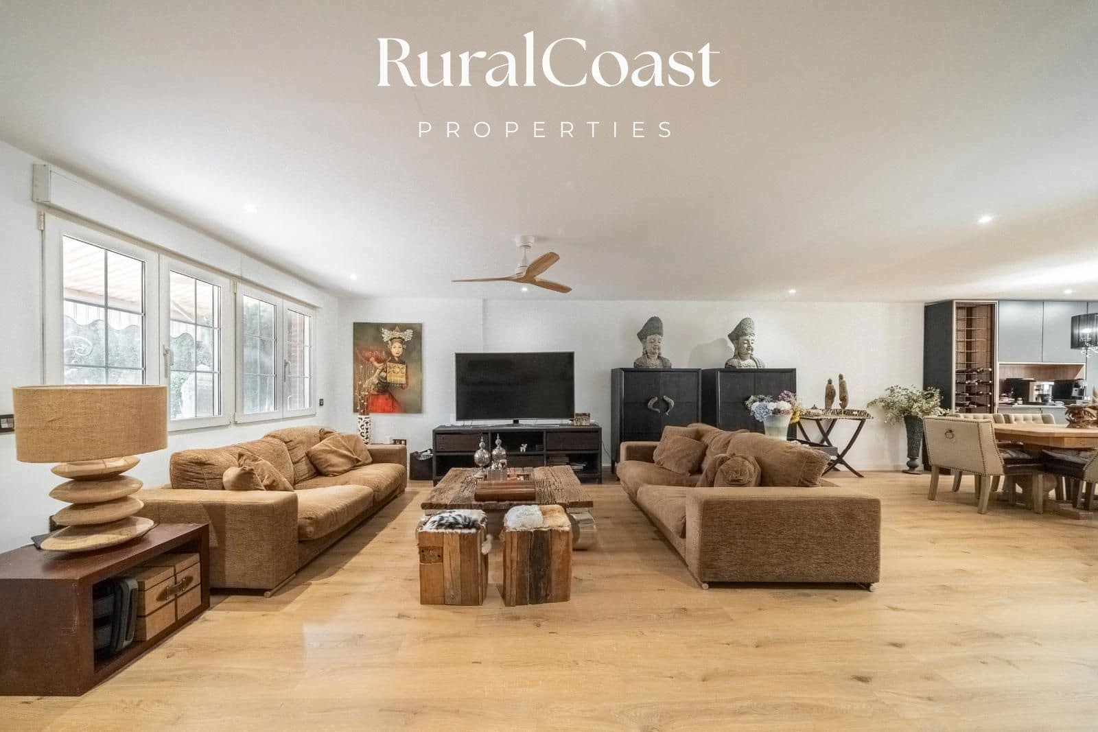 4 soverom Bungalow til salgs i Alicante by med svømmebasseng garasje - € 590 000 (Ref: 9221528)