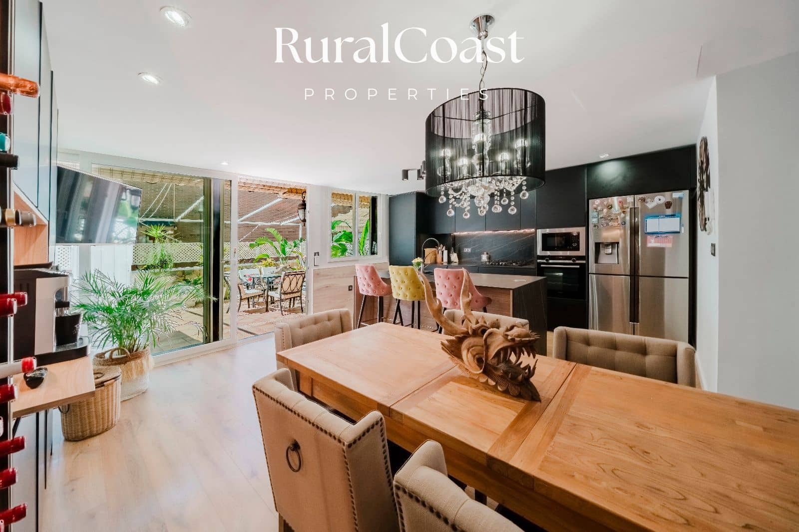 4 soverom Bungalow til salgs i Alicante by med svømmebasseng garasje - € 590 000 (Ref: 9221528)