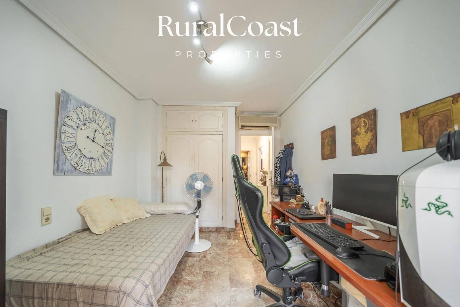 4 soverom Bungalow til salgs i Alicante by med svømmebasseng garasje - € 590 000 (Ref: 9221528)