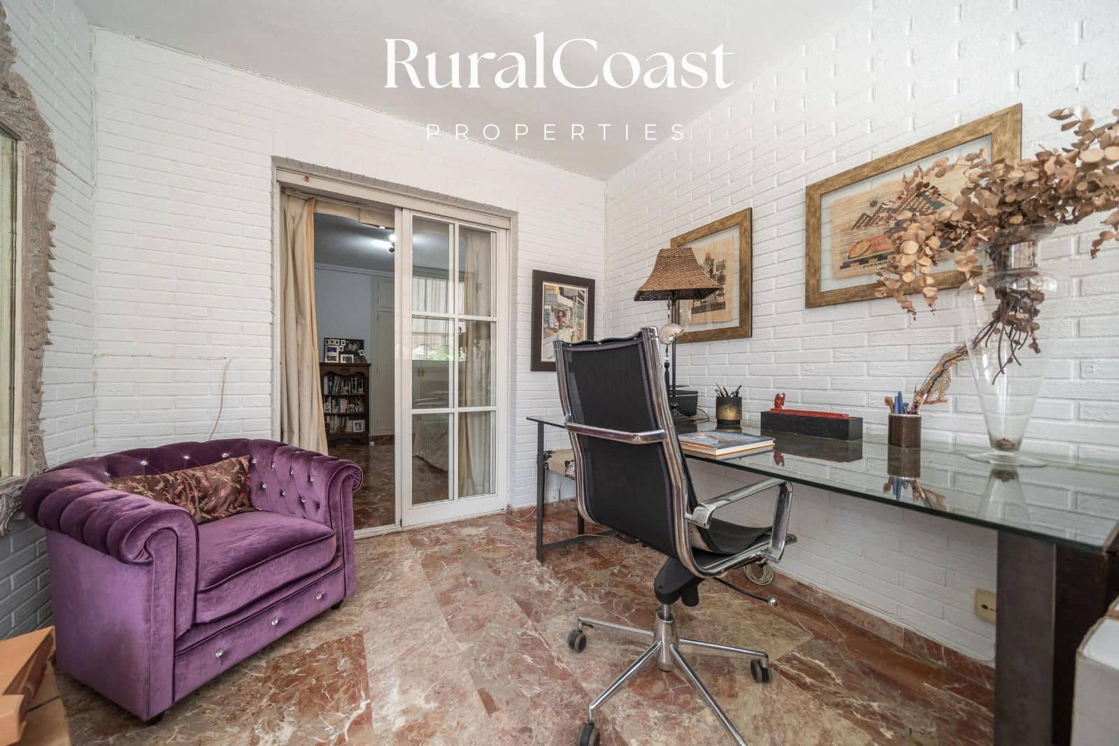 4 soverom Bungalow til salgs i Alicante by med svømmebasseng garasje - € 590 000 (Ref: 9221528)