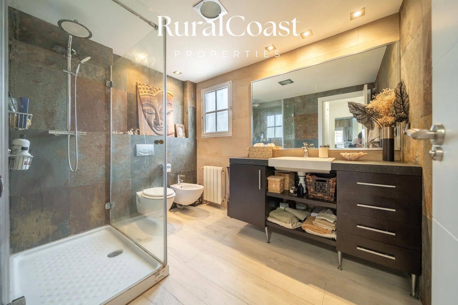 4 soverom Bungalow til salgs i Alicante by med svømmebasseng garasje - € 590 000 (Ref: 9221528)