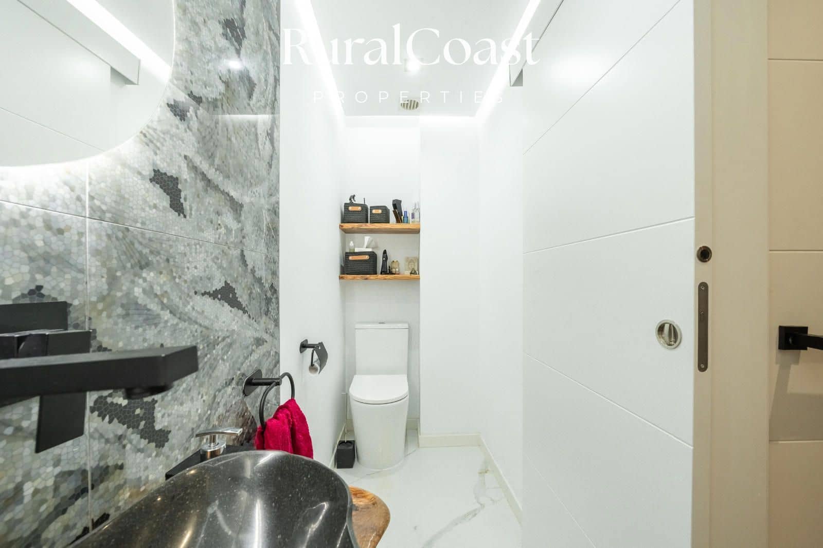 4 soverom Bungalow til salgs i Alicante by med svømmebasseng garasje - € 590 000 (Ref: 9221528)