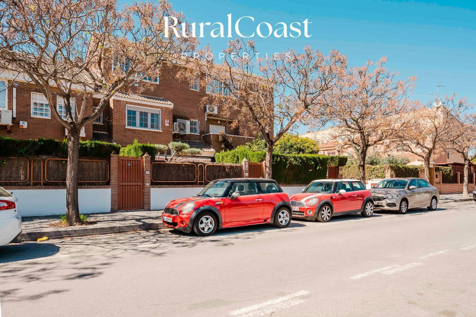 4 soverom Bungalow til salgs i Alicante by med svømmebasseng garasje - € 590 000 (Ref: 9221528)