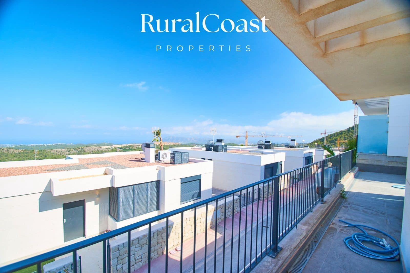 3 slaapkamer Huis te koop in Polop met zwembad garage - € 480.000 (Ref: 9258212)