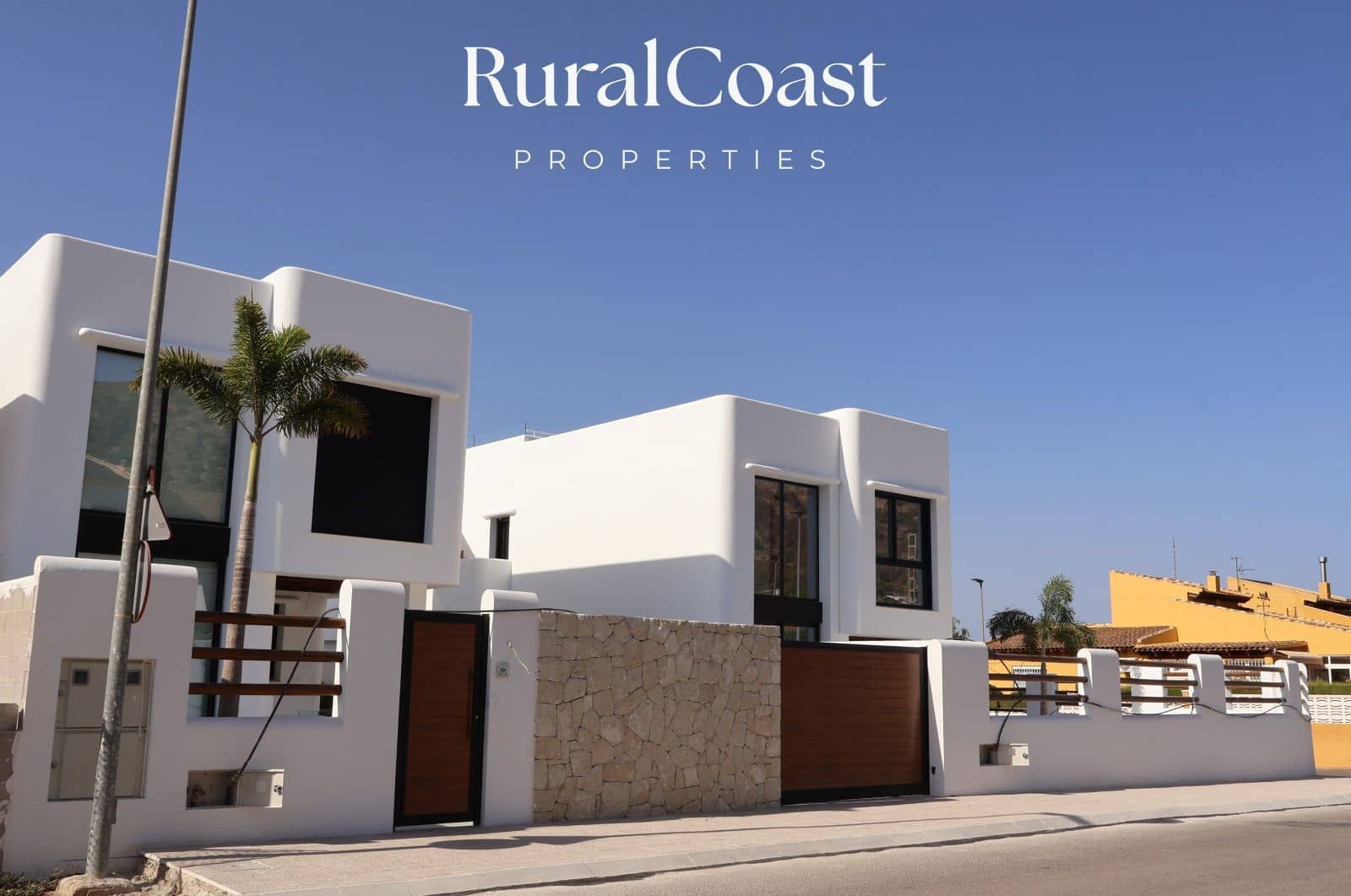 3 bedroom Villa for sale in Albir with pool - € 875,000 (Ref: 9336888)