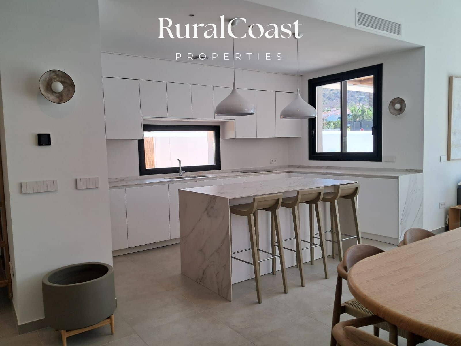 3 bedroom Villa for sale in Albir with pool - € 875,000 (Ref: 9336888)