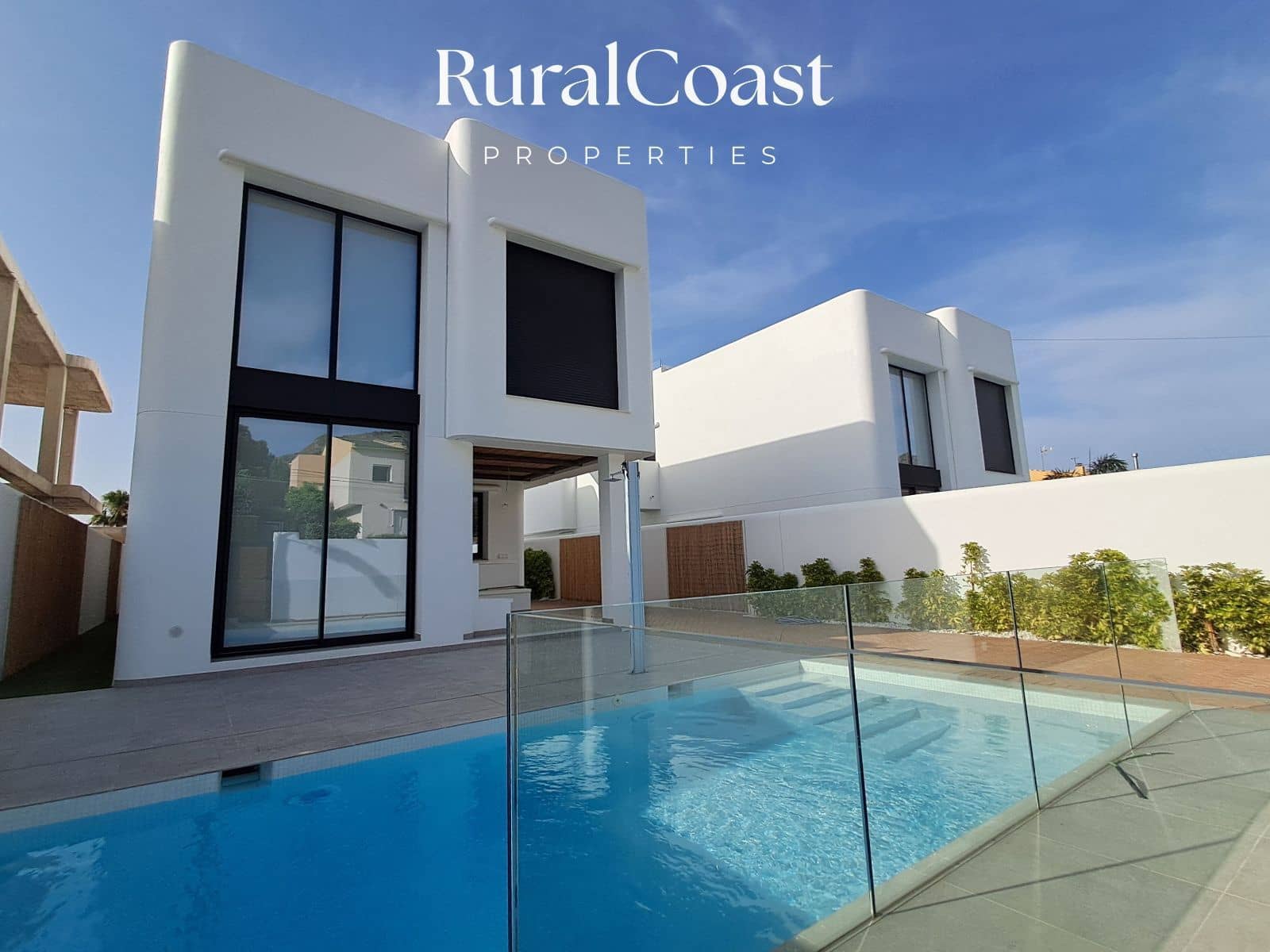 3 bedroom Villa for sale in Albir with pool - € 875,000 (Ref: 9336888)