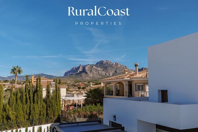 3 bedroom Townhouse for sale in Busot with pool - € 419,000 (Ref: 9350181)