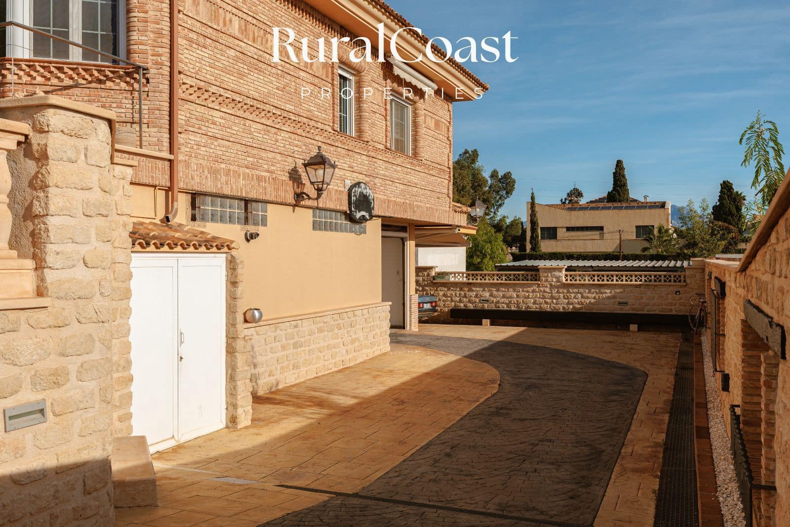 4 soverom Villa til salgs i San Vicente / Sant Vicent del Raspeig med svømmebasseng garasje - € 929 000 (Ref: 9374632)