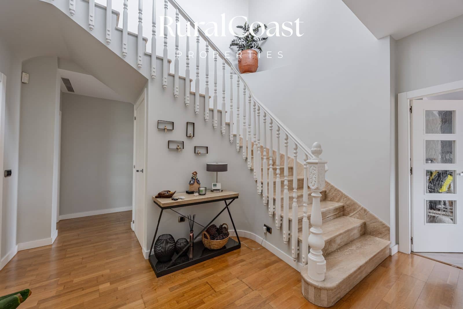 4 soverom Villa til salgs i San Vicente / Sant Vicent del Raspeig med svømmebasseng garasje - € 929 000 (Ref: 9374632)