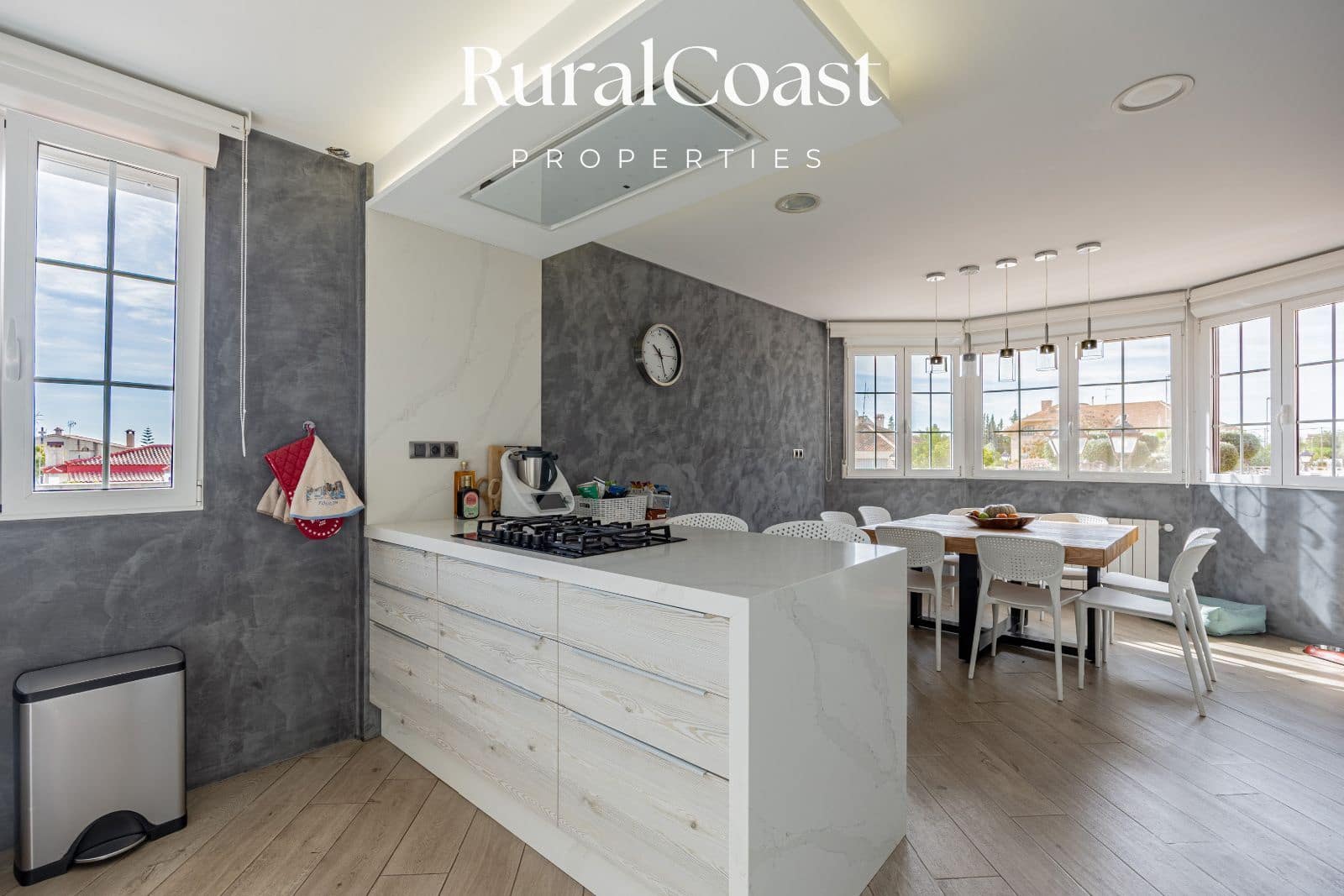 4 soverom Villa til salgs i San Vicente / Sant Vicent del Raspeig med svømmebasseng garasje - € 929 000 (Ref: 9374632)